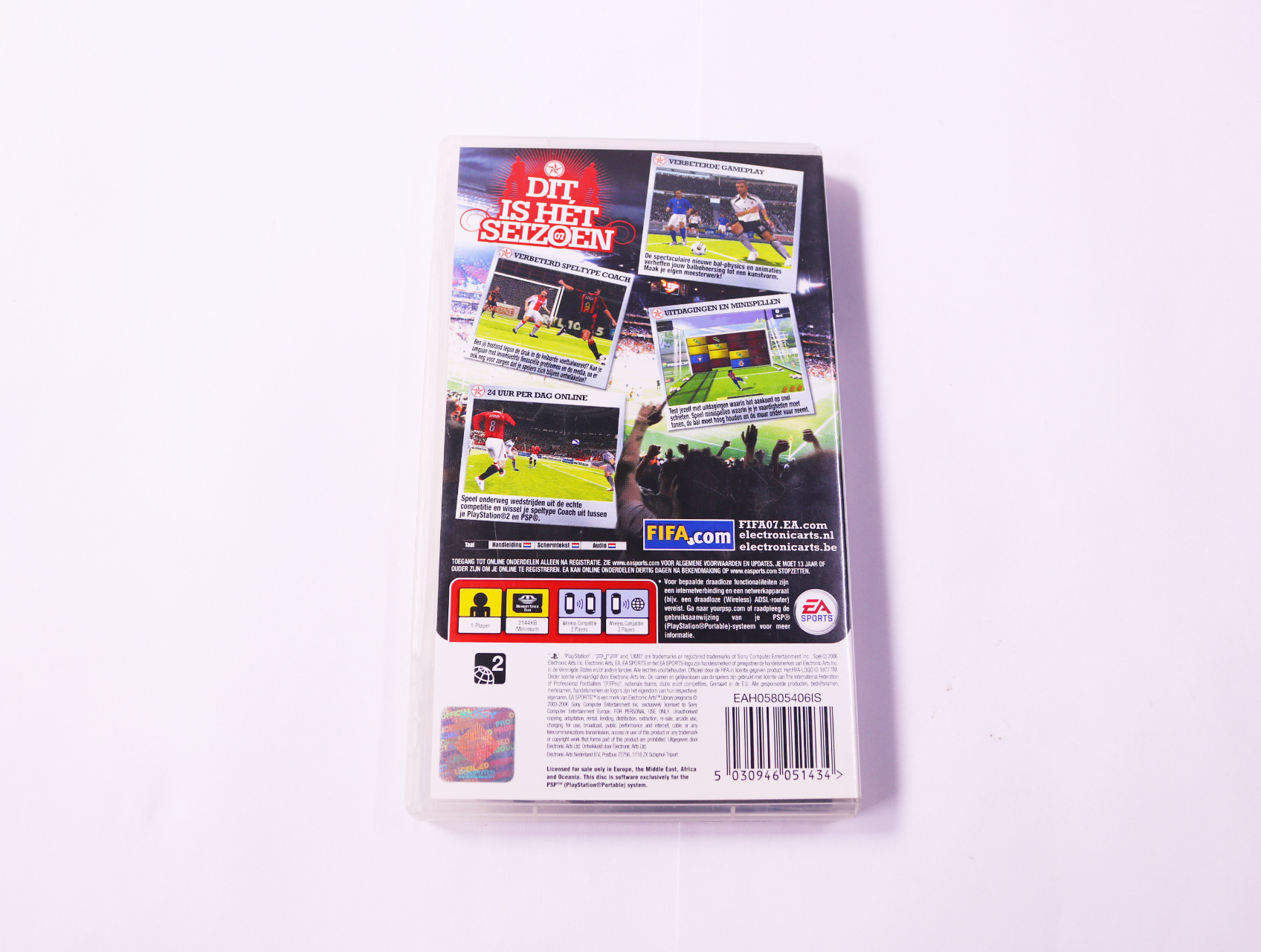PSP - FIFA 07 - productfoto 3