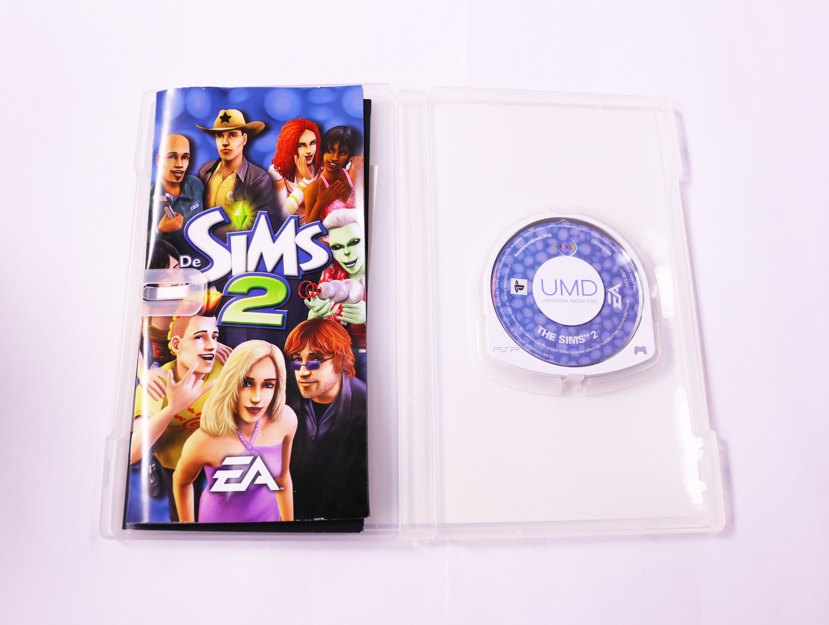 PSP - Sims 2 - productfoto 3