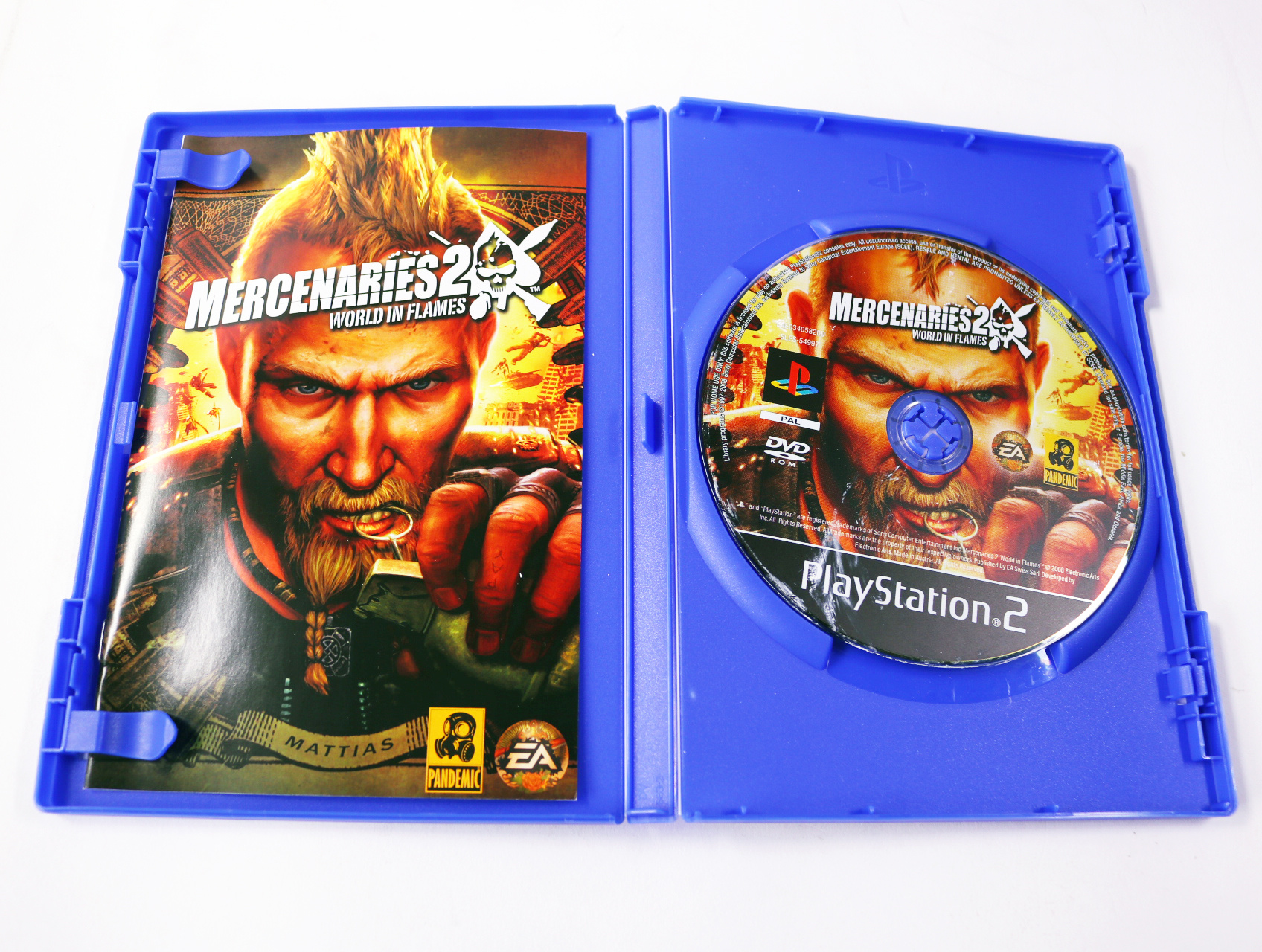 Playstation 2 - Mercenaries 2: World in Flames - productfoto 3