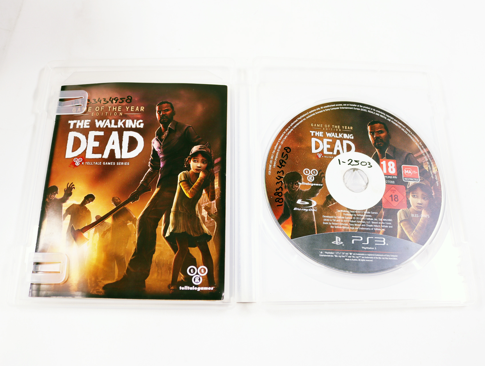 PlayStation 3 - The Walking Dead: Game of the Year Edition - productfoto 3