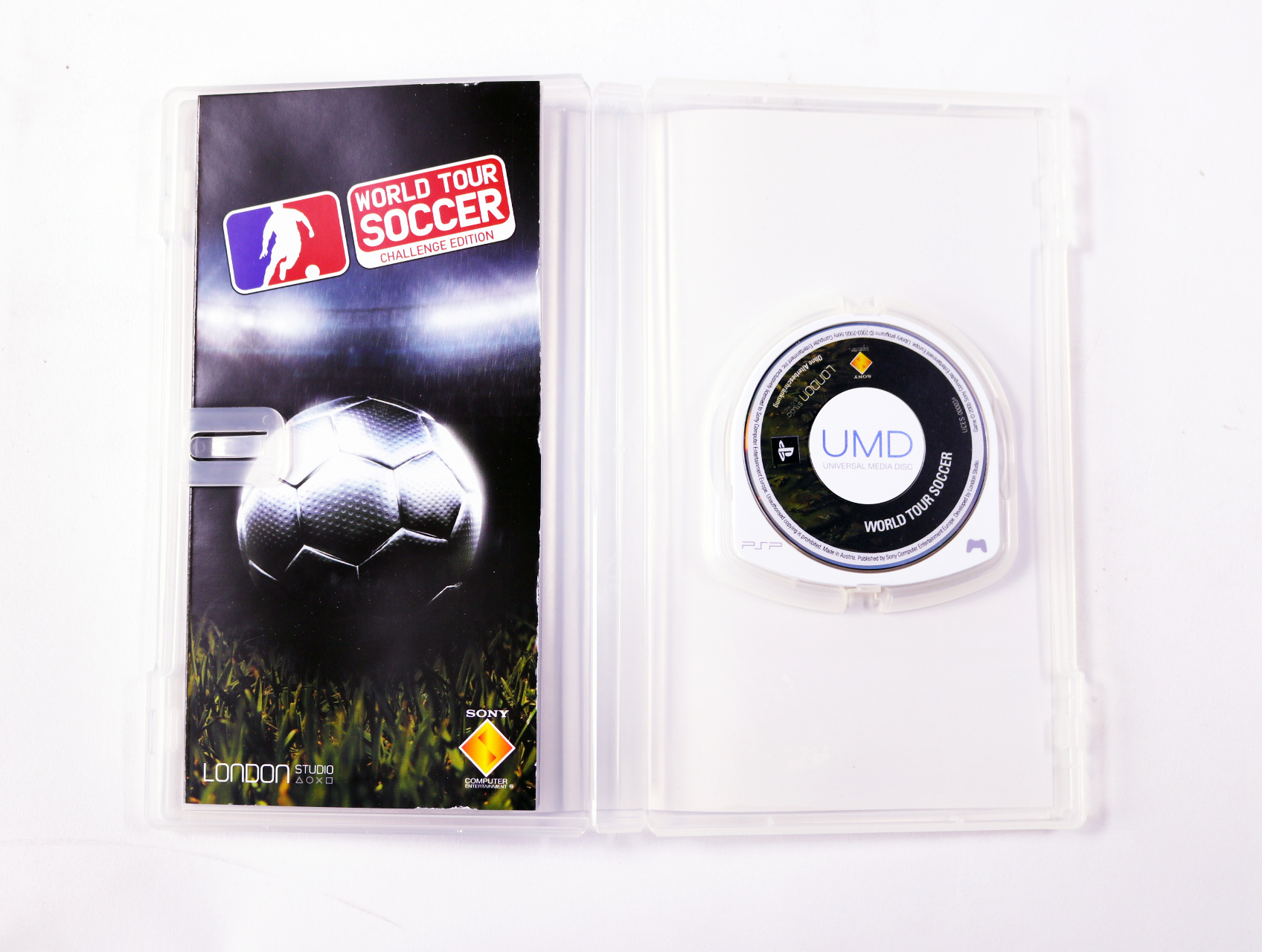 PSP - World Tour Soccer: Challenge Edition - productfoto 3