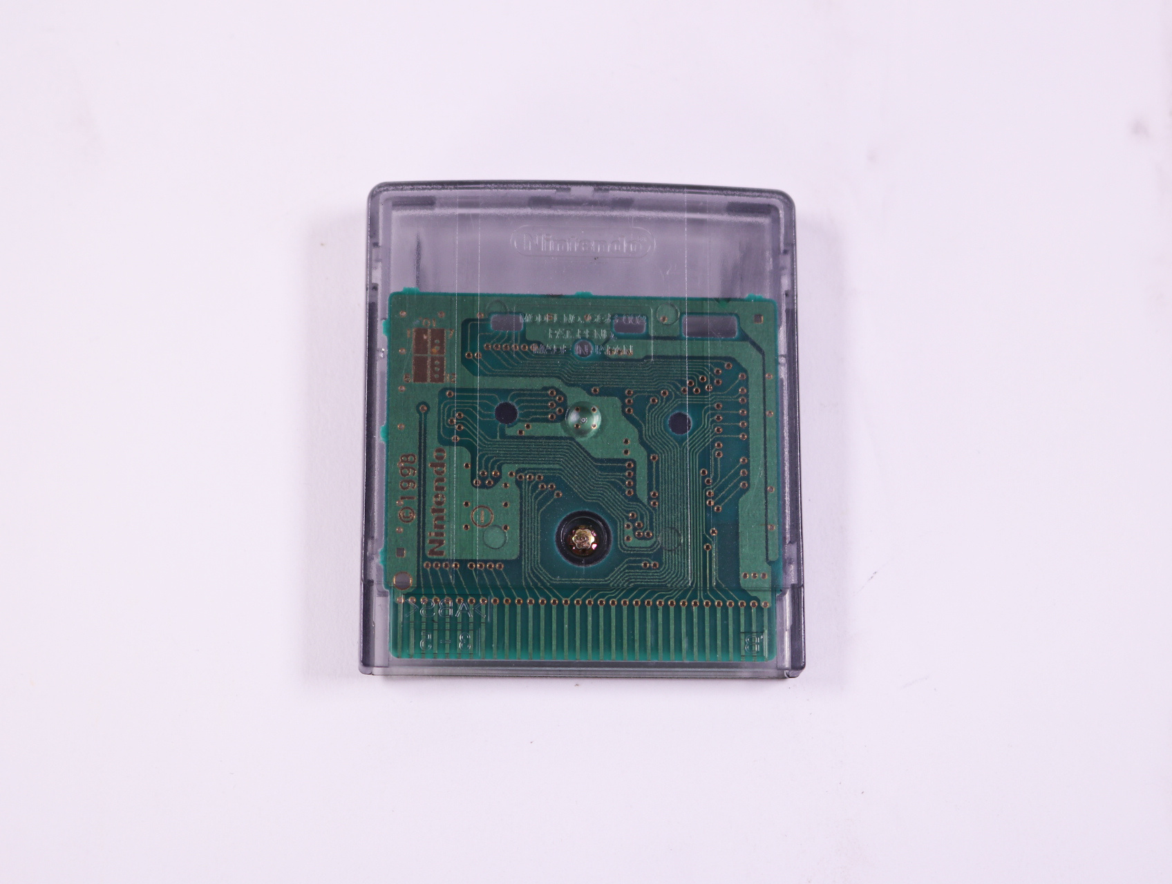 Game Boy Color - The World Is Not Enough - productfoto 2