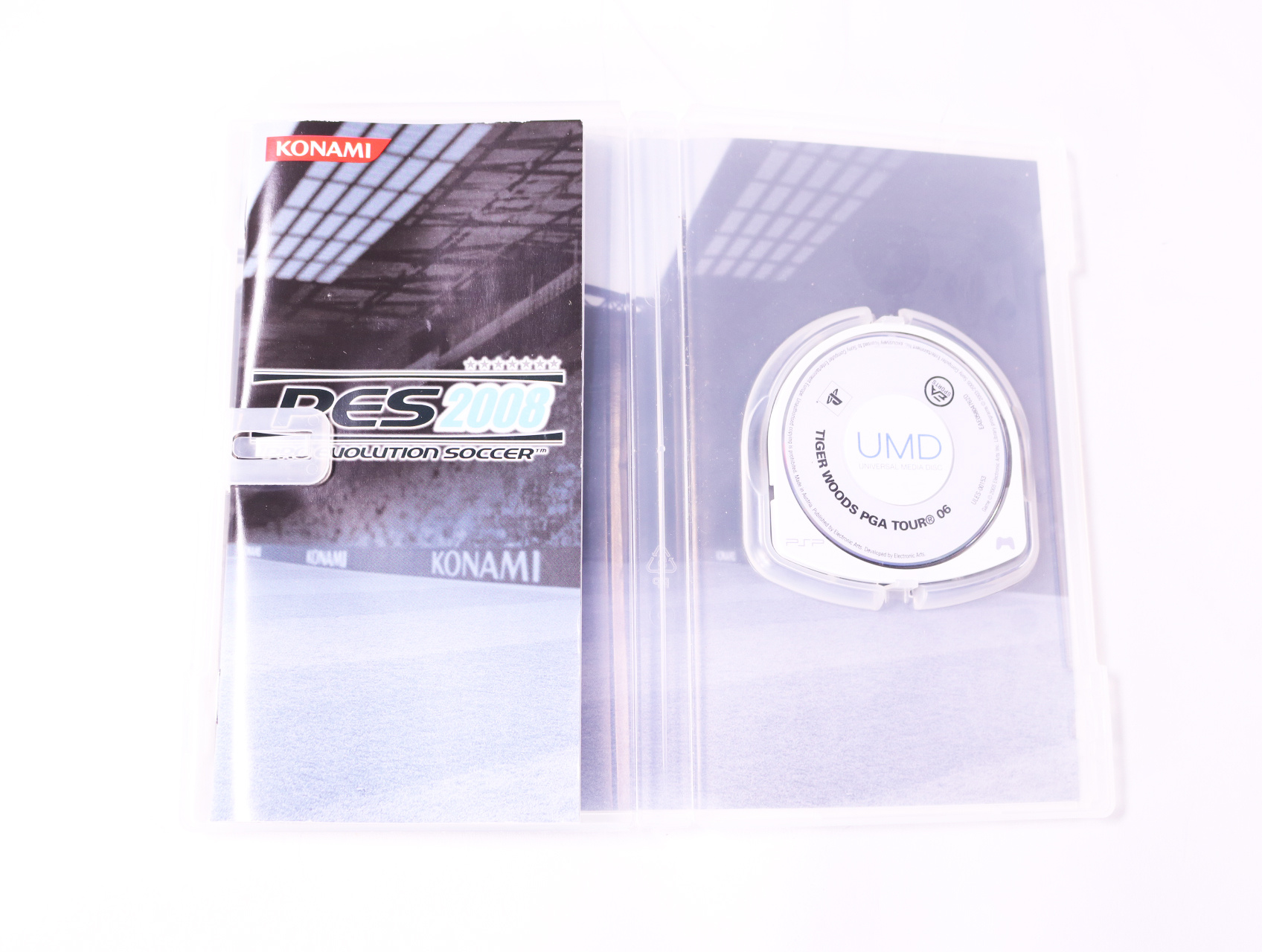 PSP - Pro Evolution Soccer 2008 - productfoto 3