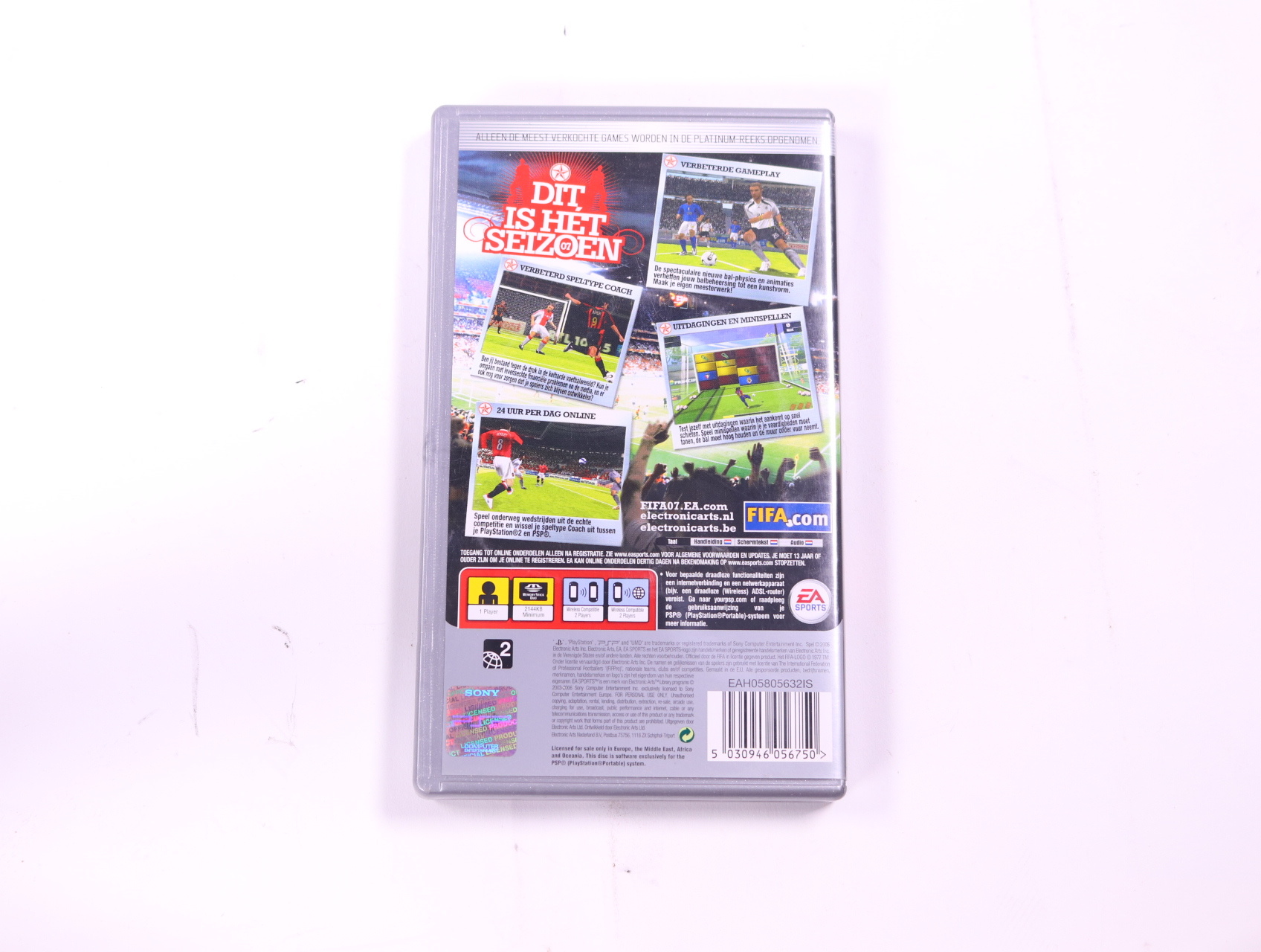 PSP - FIFA 07 [Platinum Hits] - productfoto 2