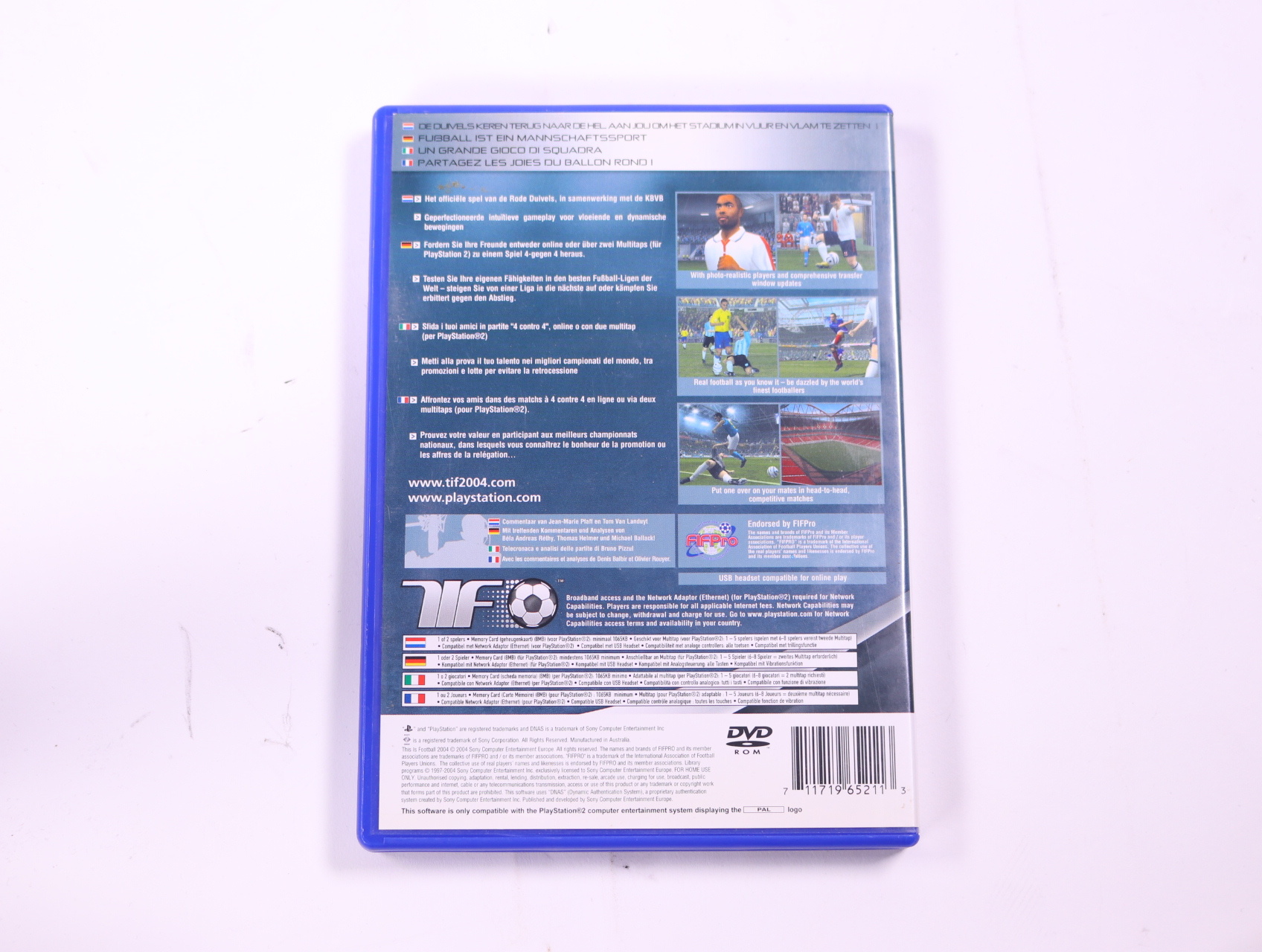 PlayStation 2 - This is Football 2004 - productfoto 2