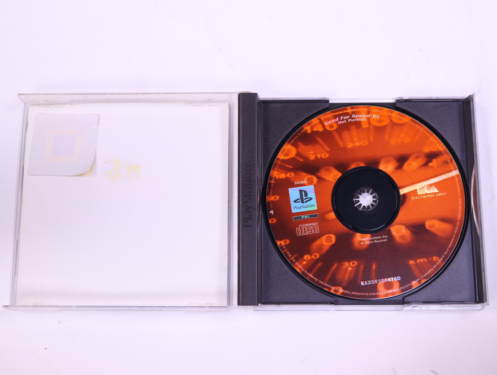 PlayStation 1 - Need for Speed III: Hot Pursuit - productfoto 3