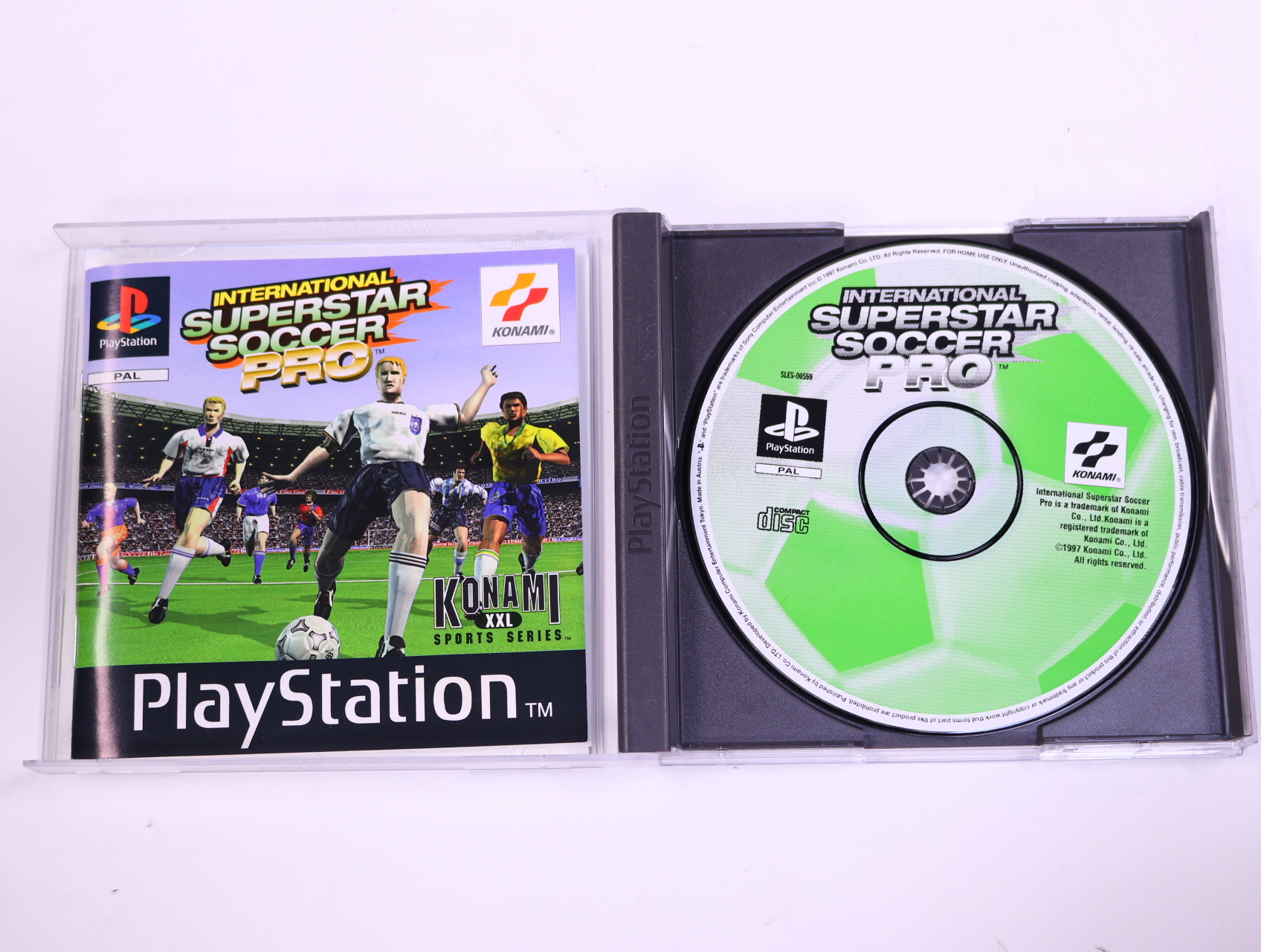 PlayStation 1 - International Superstar Soccer Pro - productfoto 3