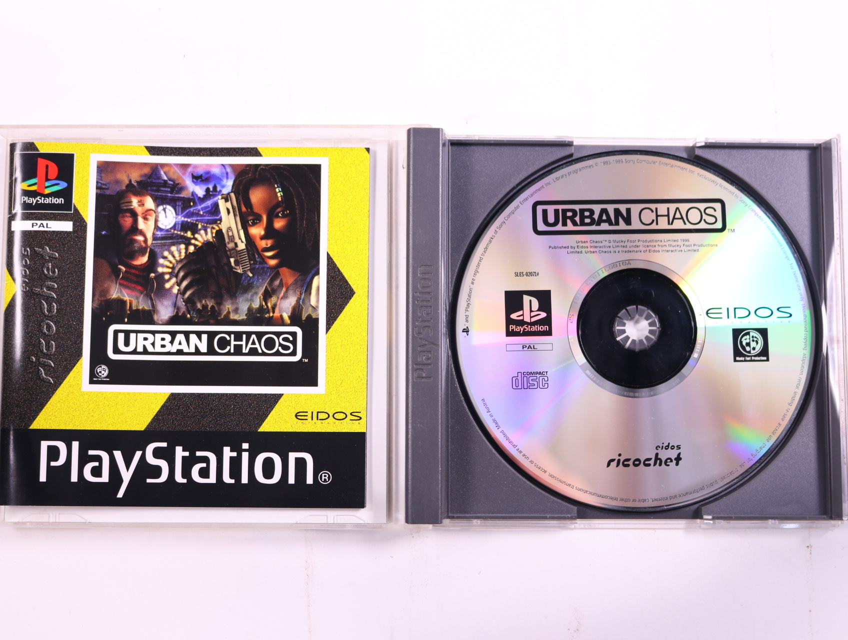 PlayStation 1 - Urban Chaos - productfoto 2
