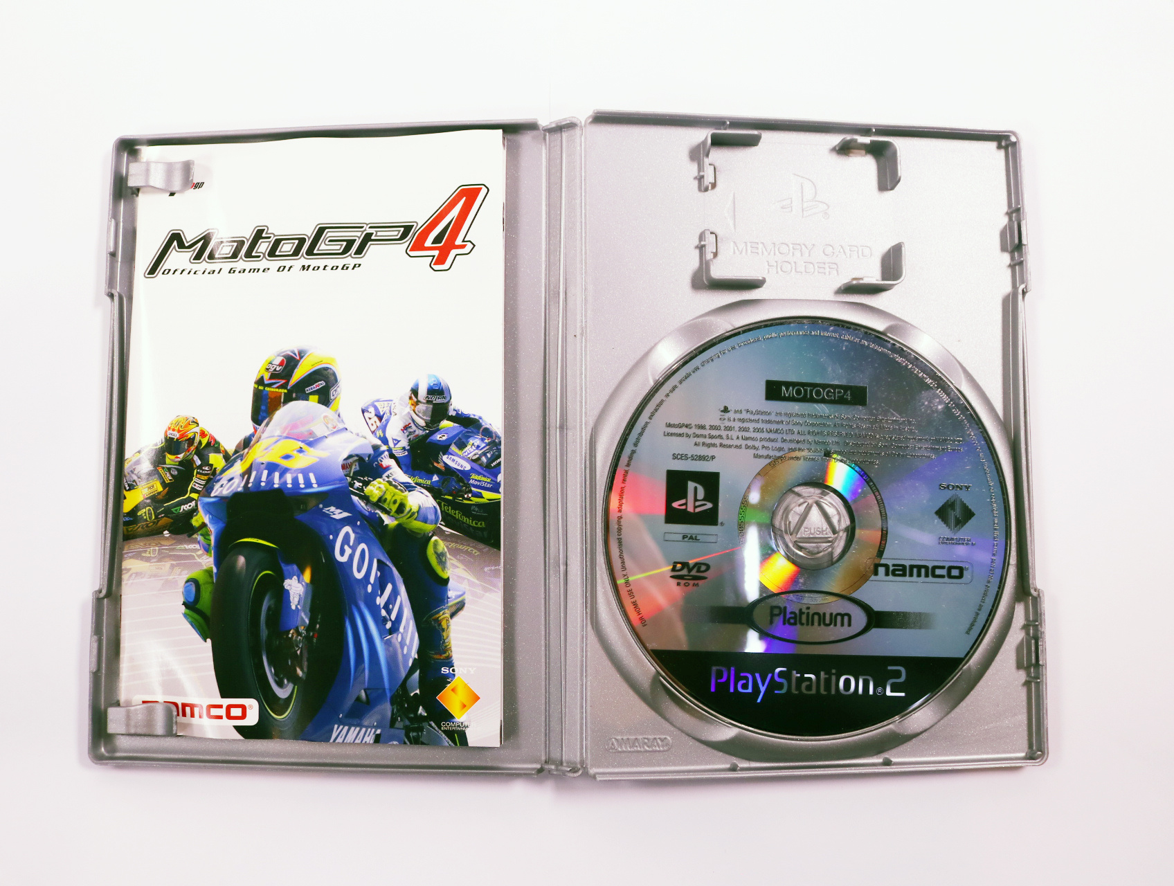 PlayStation 2 - MotoGP 4 [Platinum Hits] #2 - productfoto 3