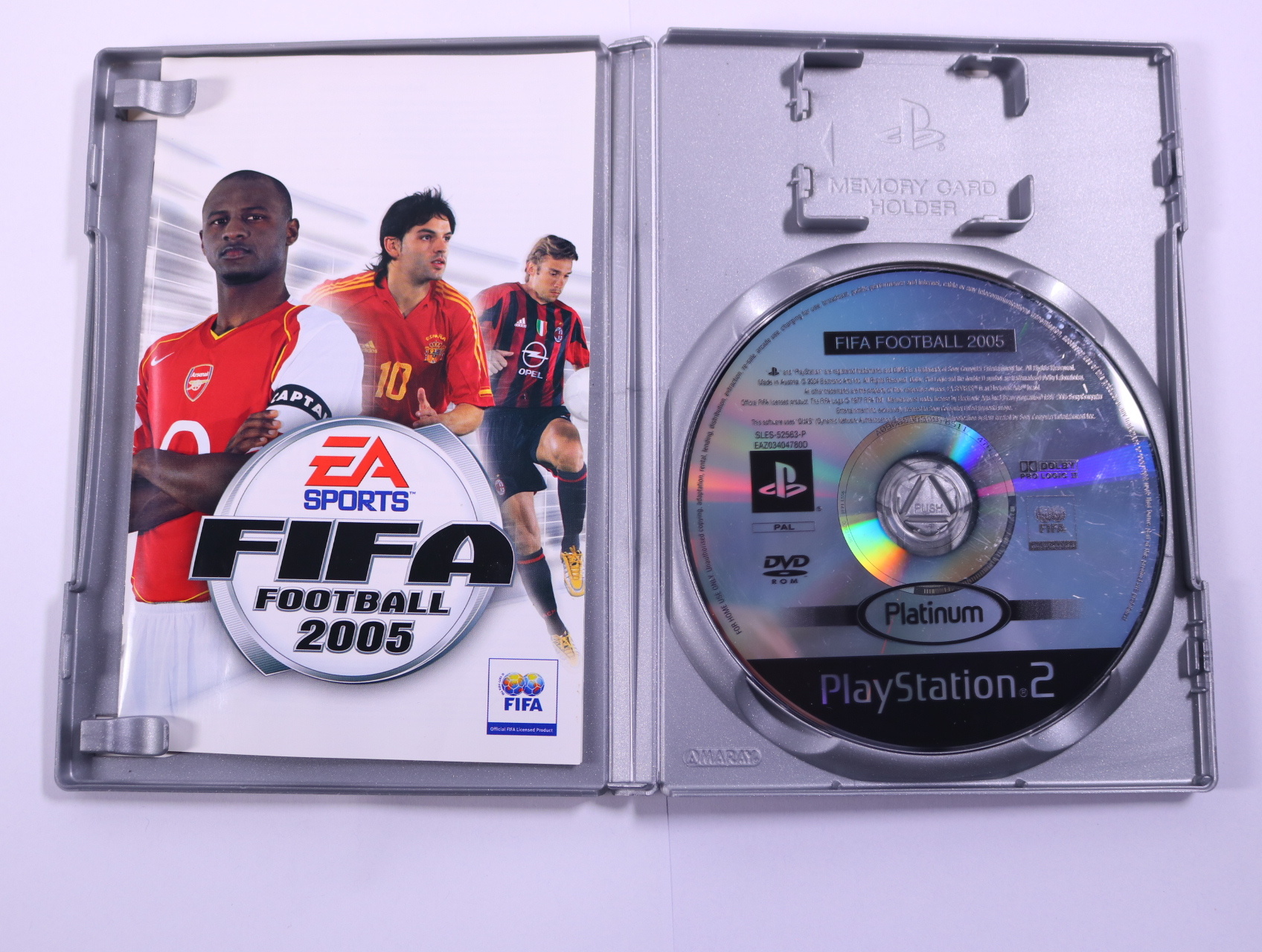 PlayStation 2 - FIFA Football 2005 [Platinum Hits] - productfoto 3