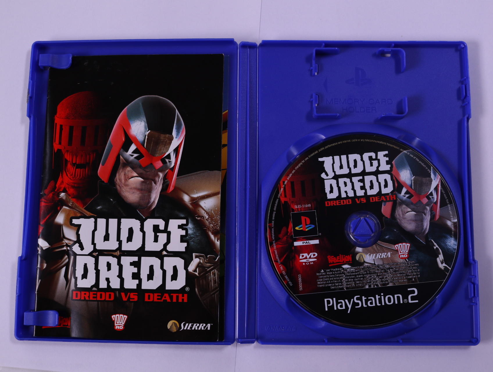 PlayStation 2 - Judge Dredd - productfoto 2