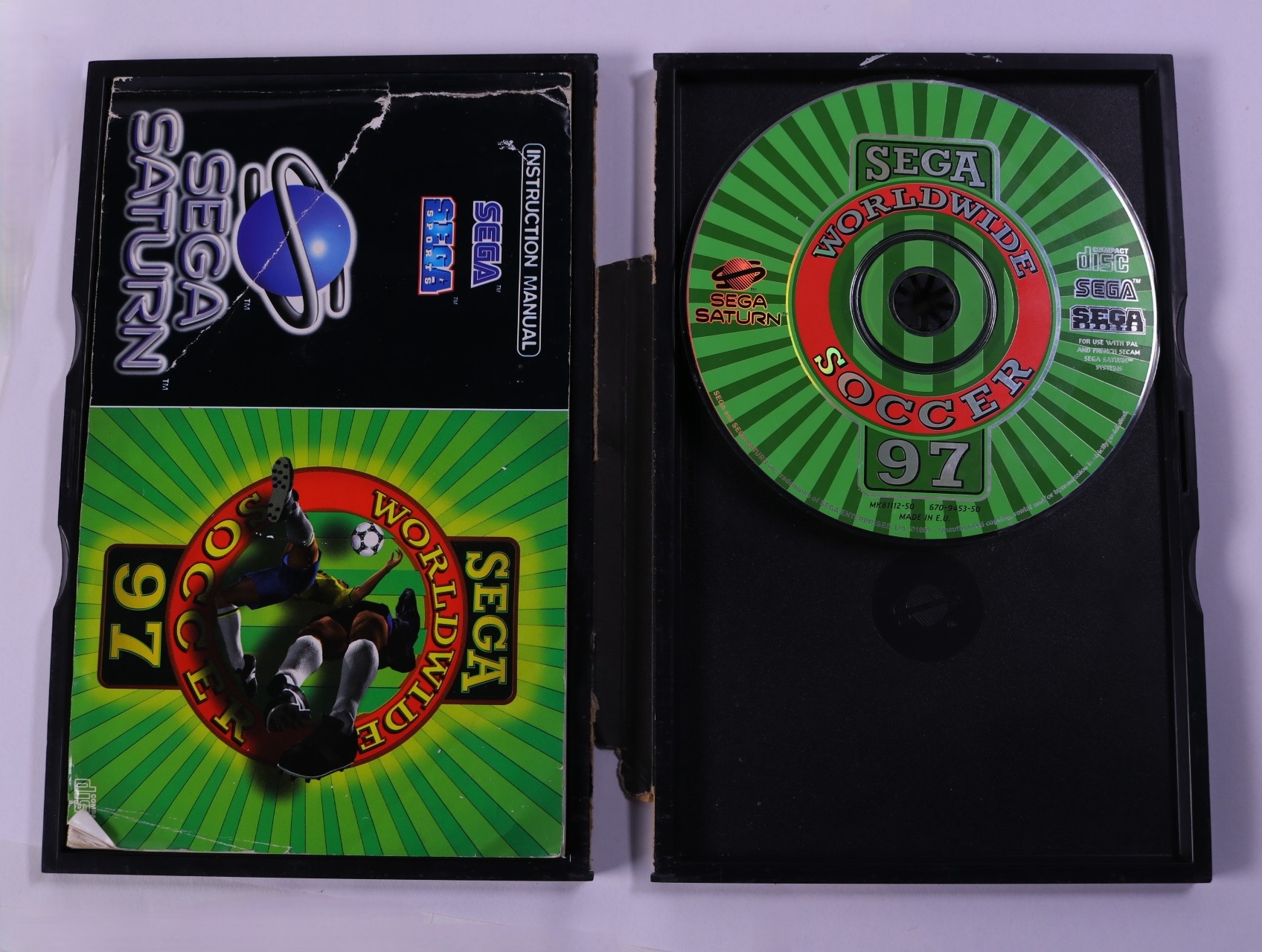 SEGA Saturn - Worldwide Soccer 97 - productfoto 2