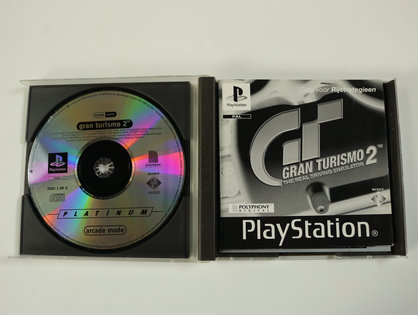 PlayStation 1 - Gran Turismo 2 [Platinum] - productfoto 3
