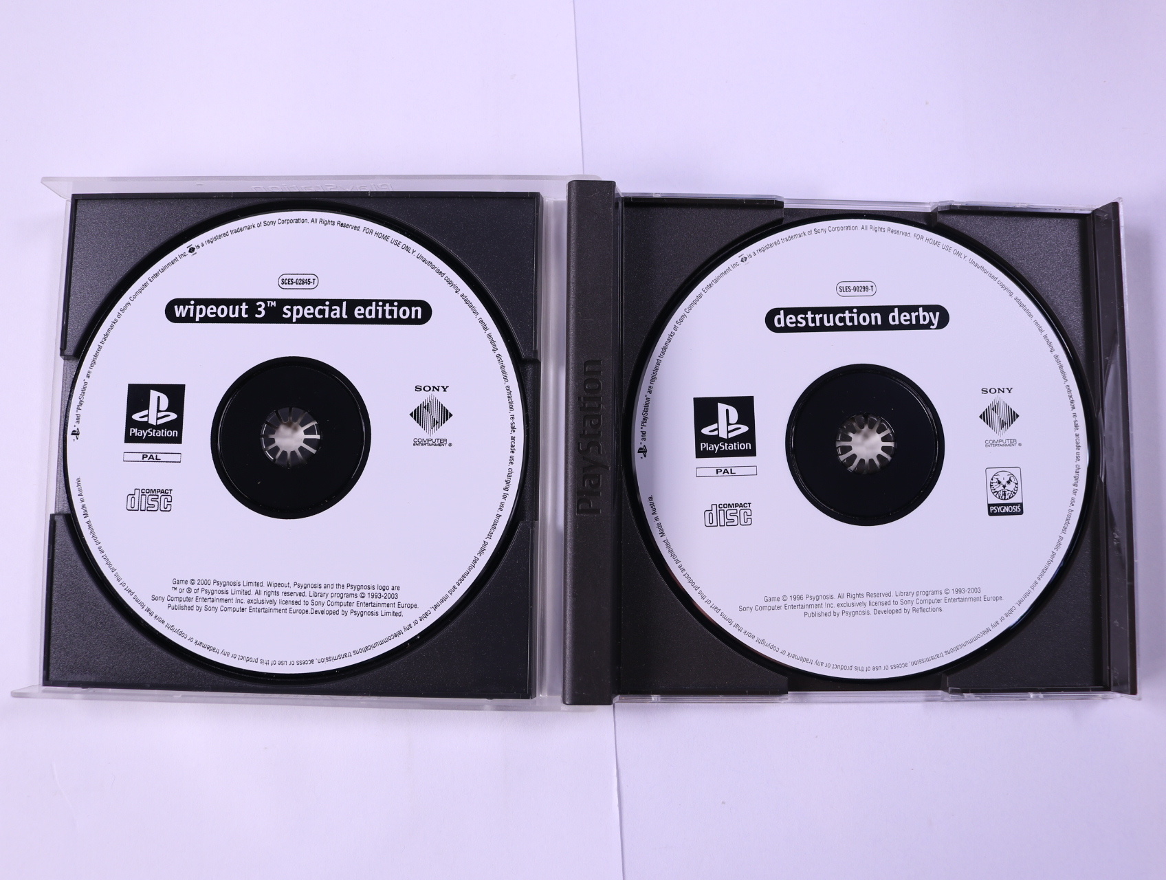 PlayStation 1 - Wipeout 3 & Destruction Derby 2 - productfoto 3