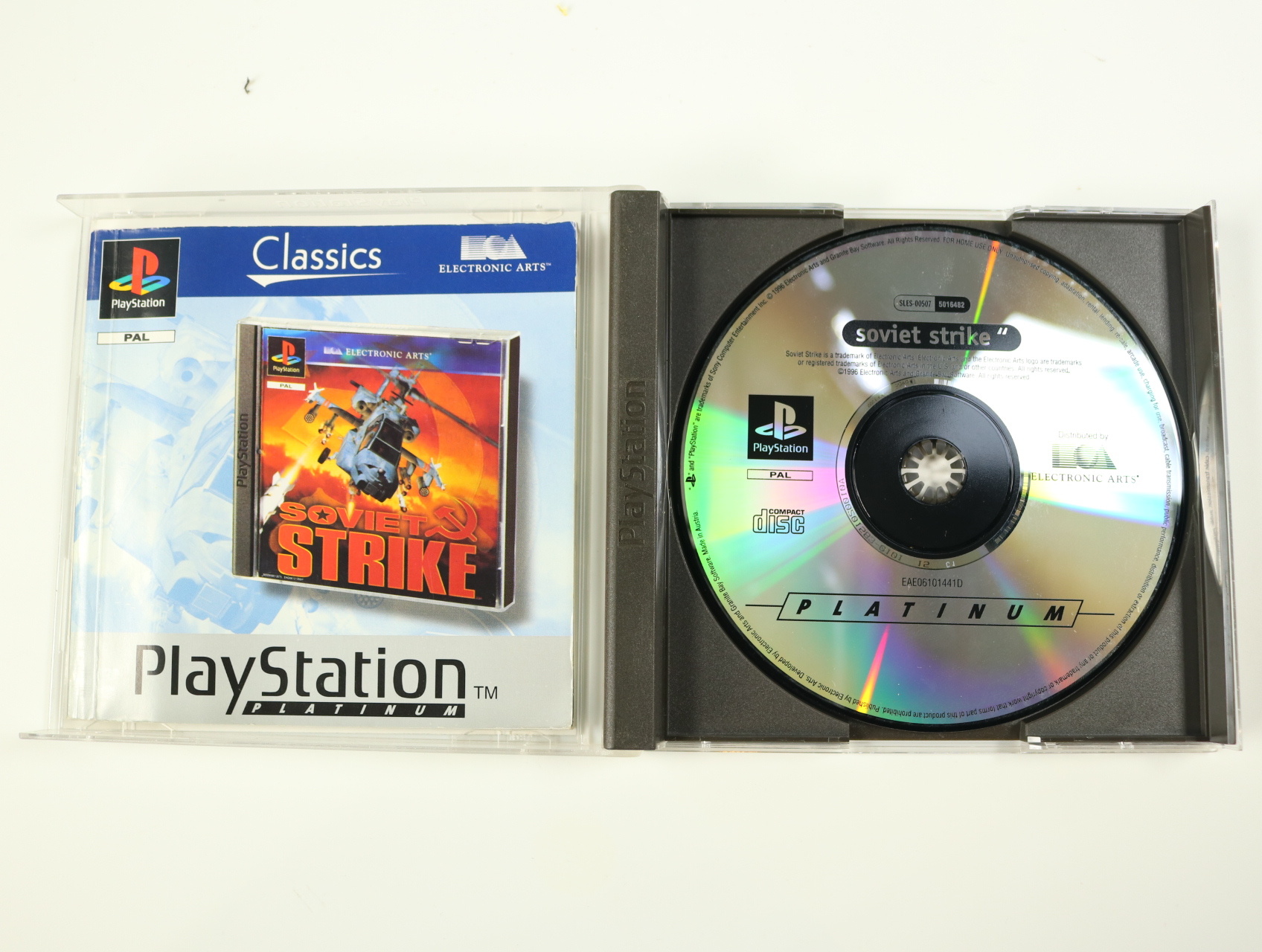 PlayStation 1 - Soviet Strike [Classics] - productfoto 3