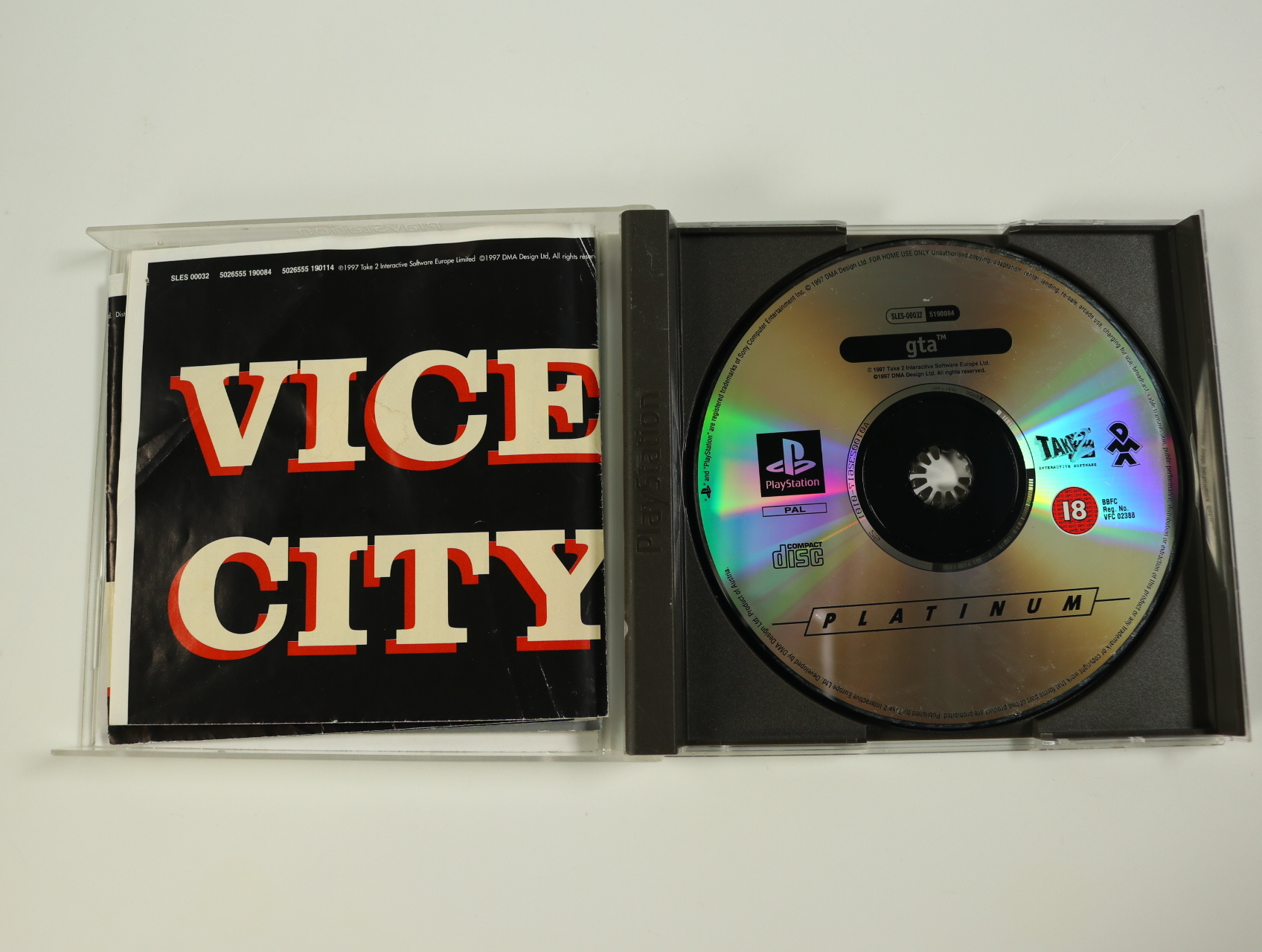 PlayStation 1 - Grand Theft Auto [Platinum] - productfoto 3