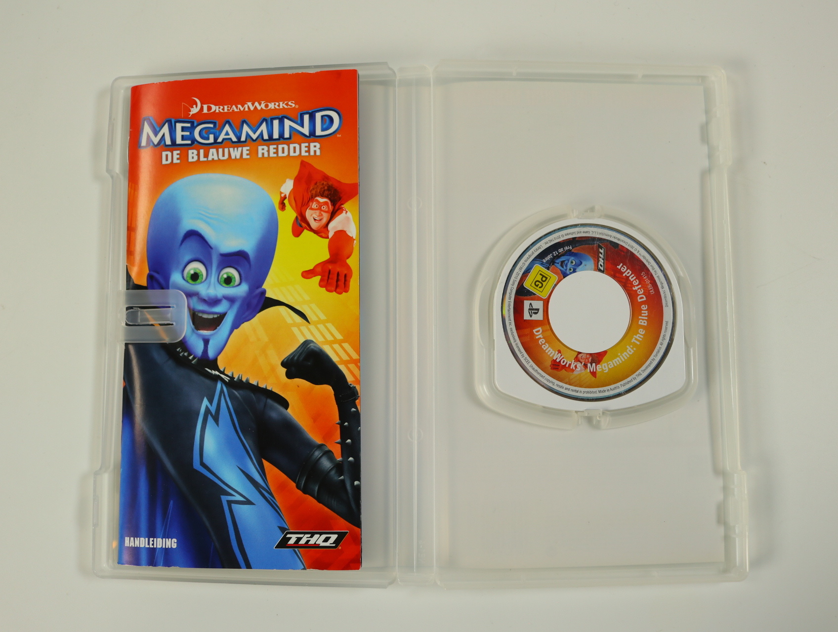 PSP - MegaMind: The Blue Defender - Tantalus Media - productfoto 3