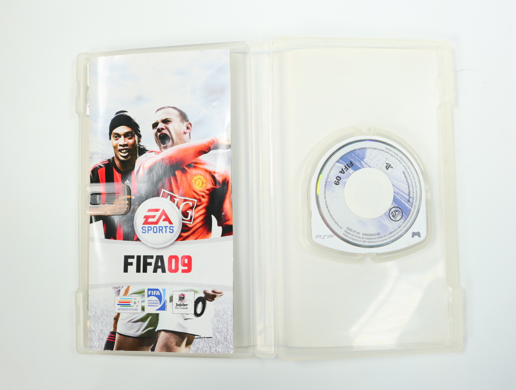 PSP - FIFA 09 [Essentials] - productfoto 3