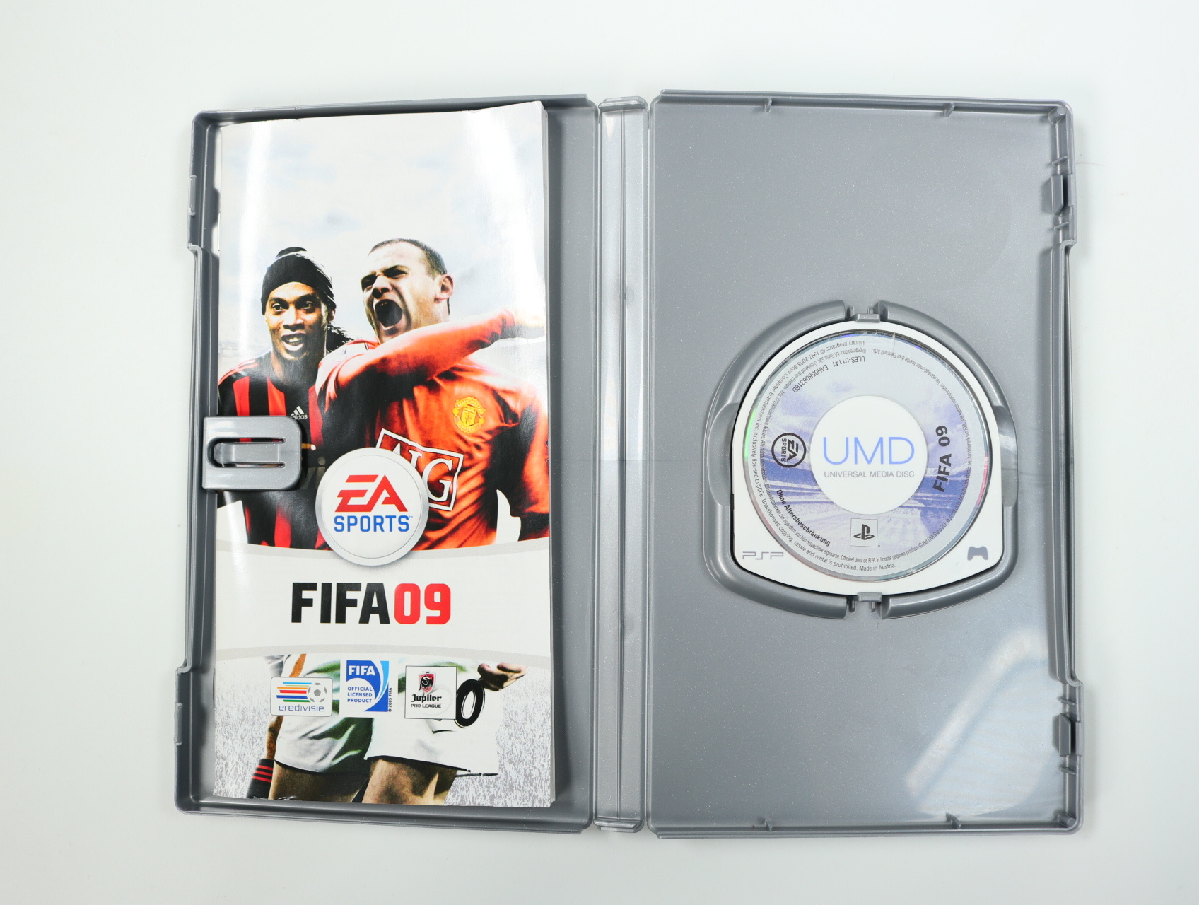 PSP - FIFA 09 [Platinum Hits] - productfoto 3