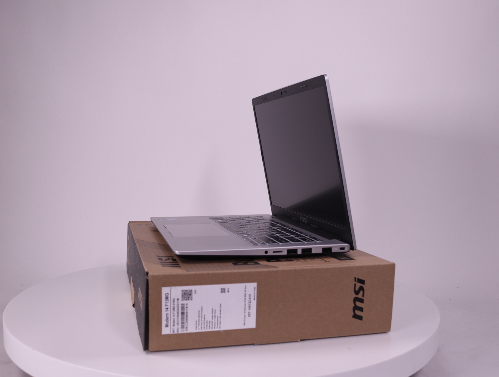 Modern 14 F13MG-019NL | Core i3 | 14" (1) - productfoto 5