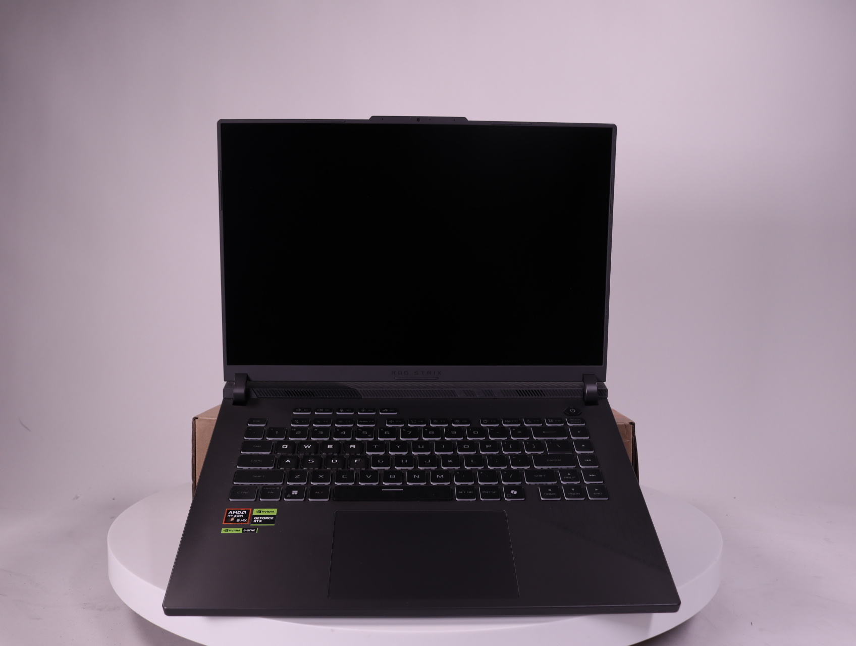 ROG Strix G16 G614PM-S5004W | Ryzen 9 | RTX 5060 | 16" - productfoto 6