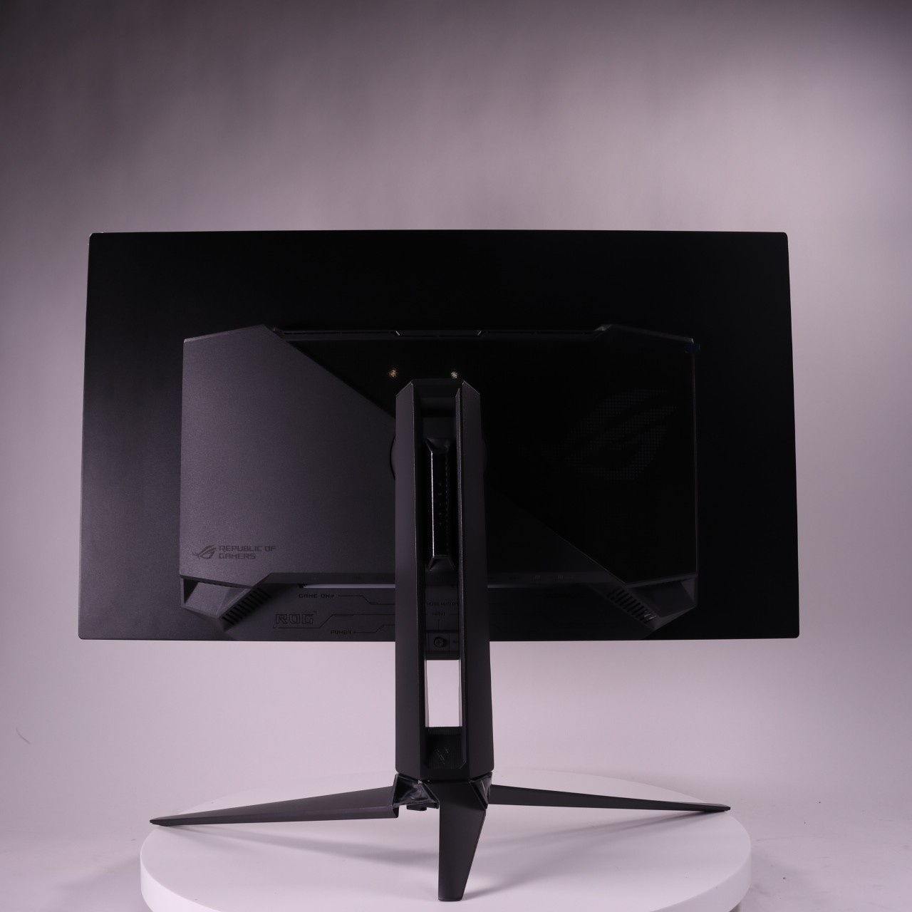 ROG Swift PG32UCDMR | 31.5" | 4K Ultra HD | 240Hz | QD-OLED - productfoto 3