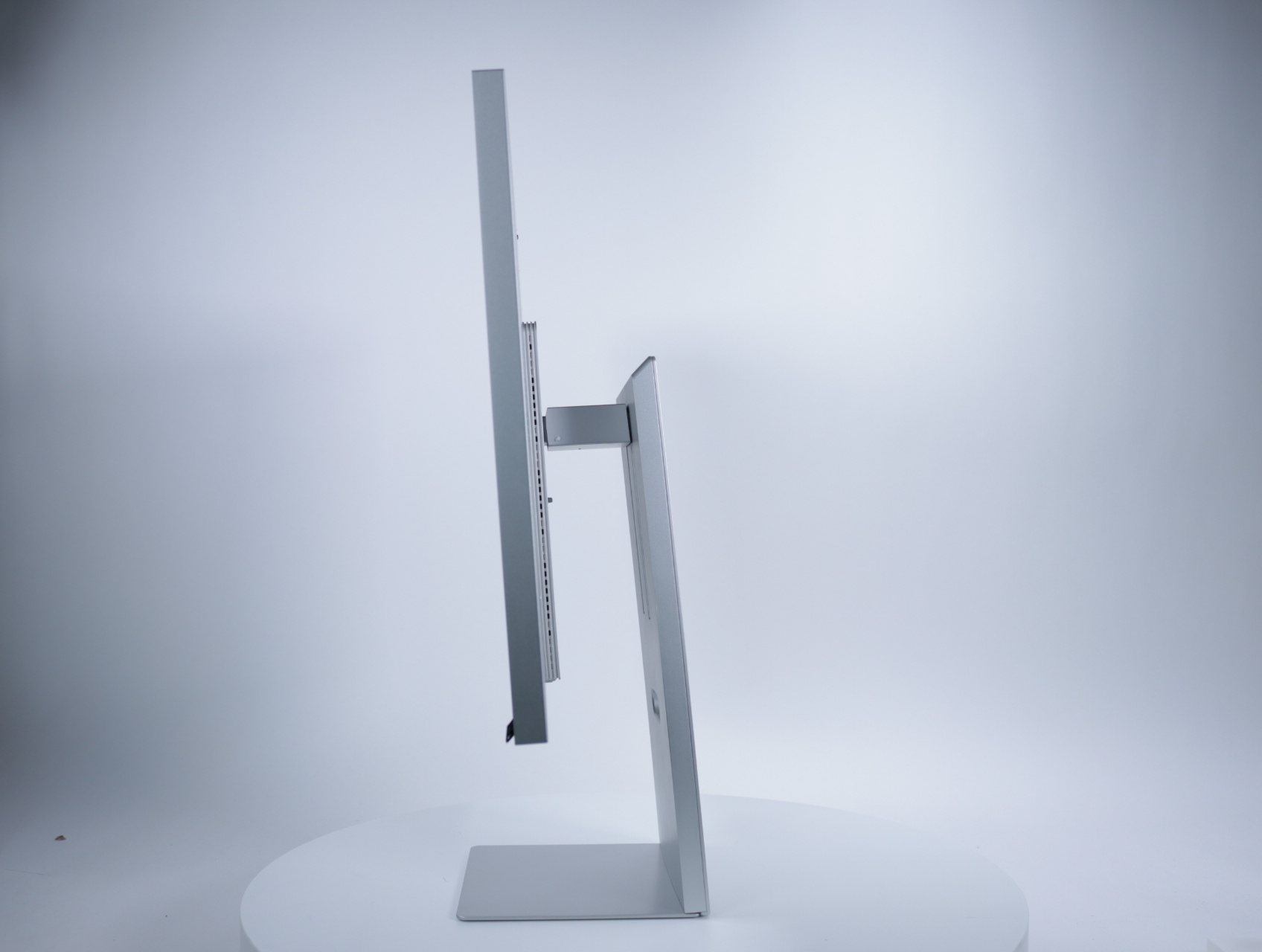 ViewFinity S9 S90PC Zilver | 27" | 5K | 60Hz | IPS - productfoto 3