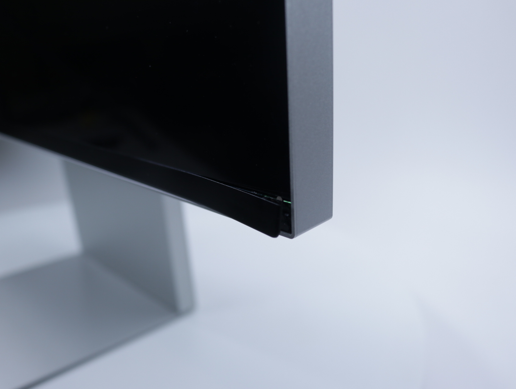 ViewFinity S9 S90PC Zilver | 27" | 5K | 60Hz | IPS - productfoto 2