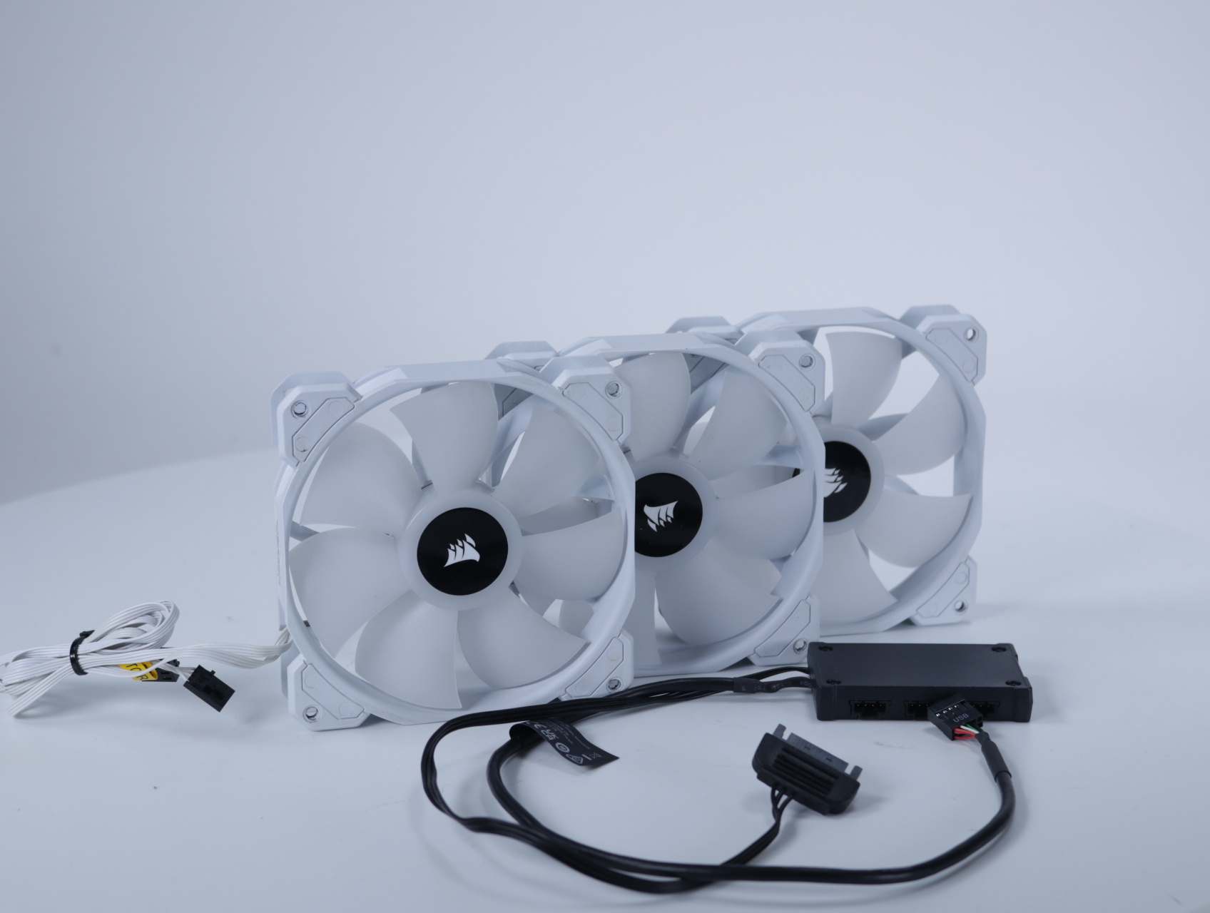 Icue SP120 RGB Elite - Wit [Tweedekansje]