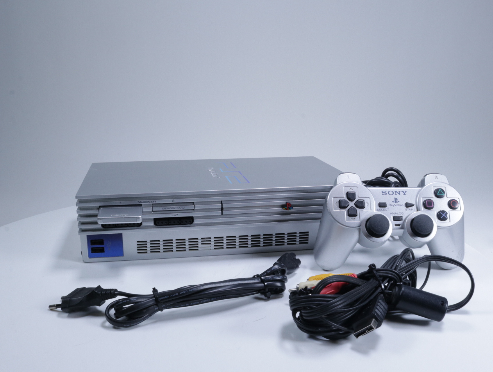 Playstation 2 - Console [Zilver / SCPH-50004] - productfoto 4