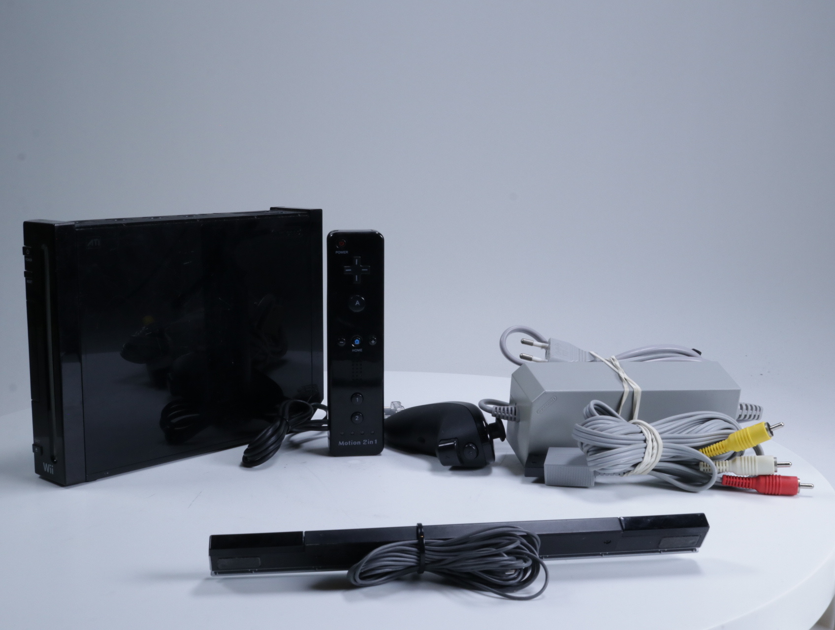 Wii - Console RVL-001 [Zwart / Beide Covers Ontbreken] - productfoto 5